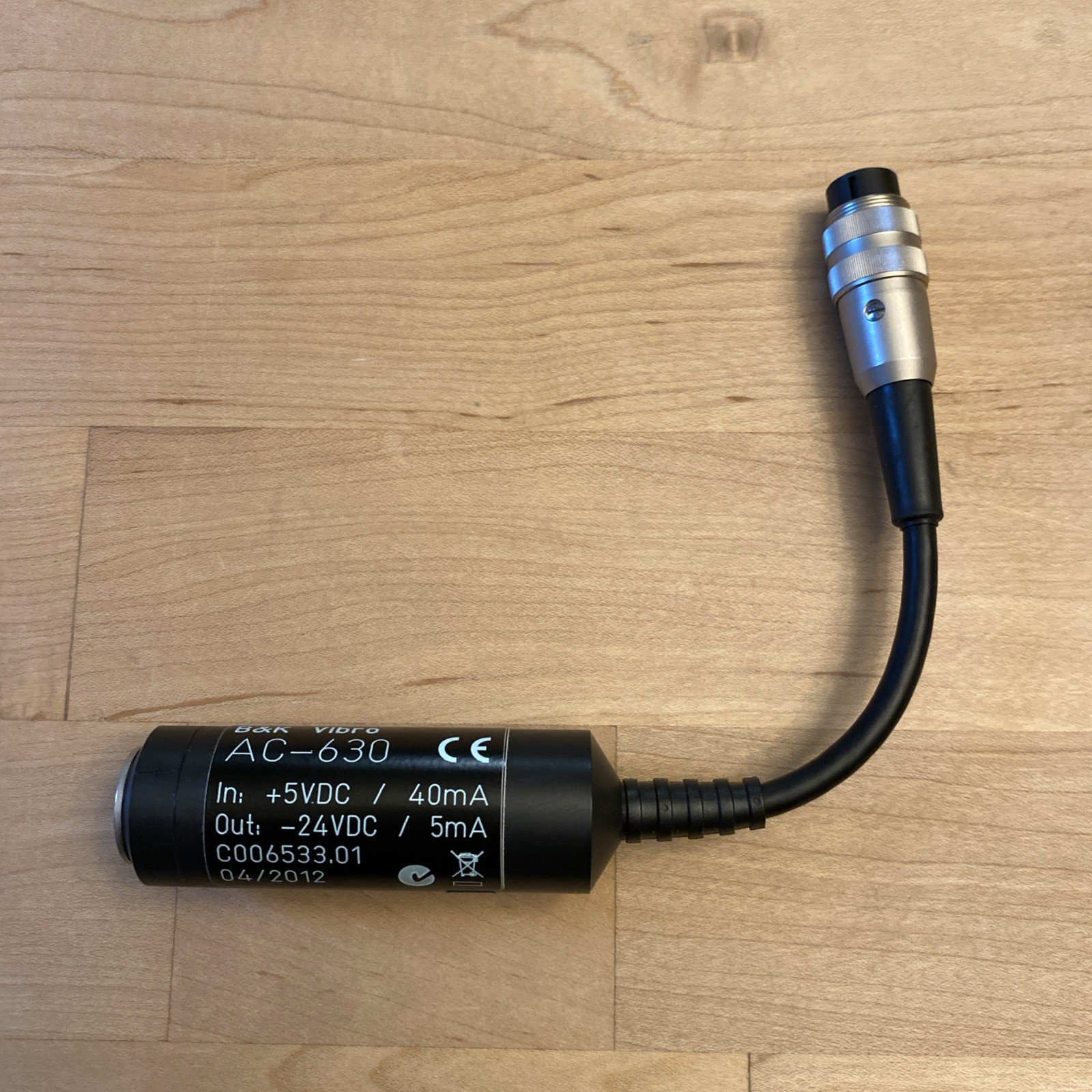 B & K Brüel & Kjær Vibro AC-630 Voltage Converter