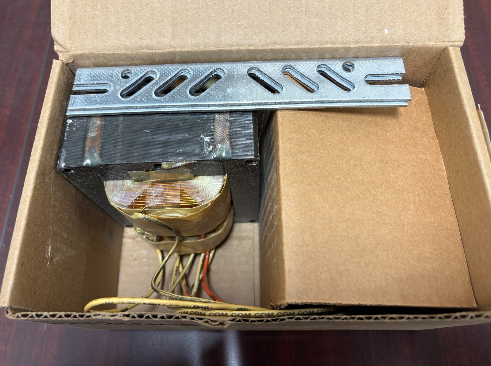 NOS Philips Advance MH HID Ballast Transformer 71A5750-A, Capacitor 7C150P40R NOS Philips Advance MH HID Ballast Transformer 71A5750-A, Capacitor 7C150P40R