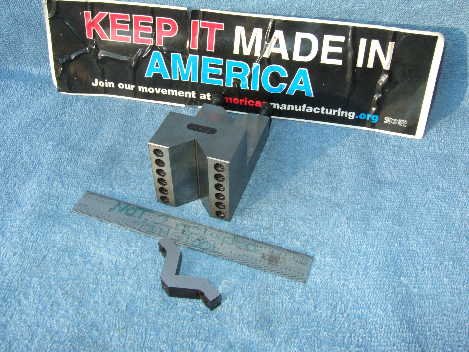 V BLOCK VINTAGE OFFSET STYLE US AMERICAN TOOLMAKER MACHINIST JIG-GRIND BORE MILL V BLOCK VINTAGE OFFSET STYLE US AMERICAN TOOLMAKER MACHINIST JIG-GRIND BORE MILL