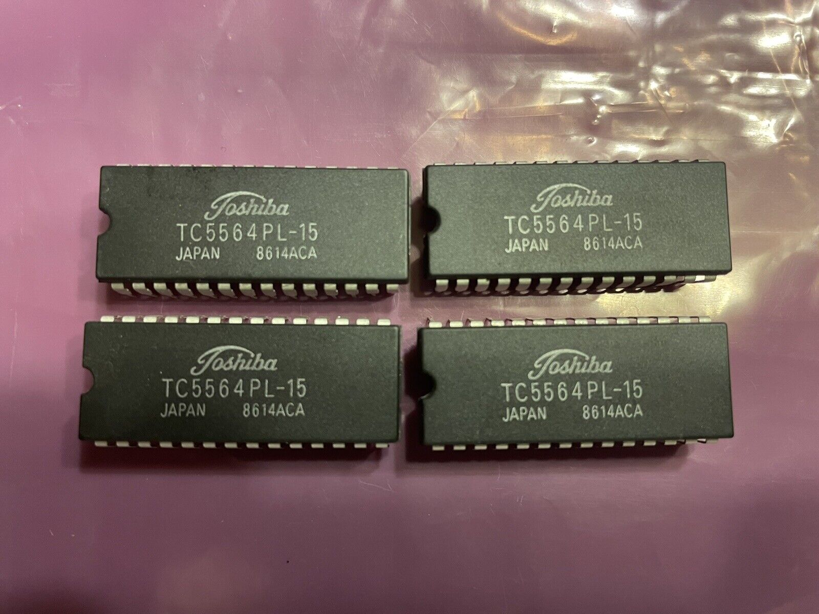 Toshiba TC5564PL-15 RAM, Quantity 4