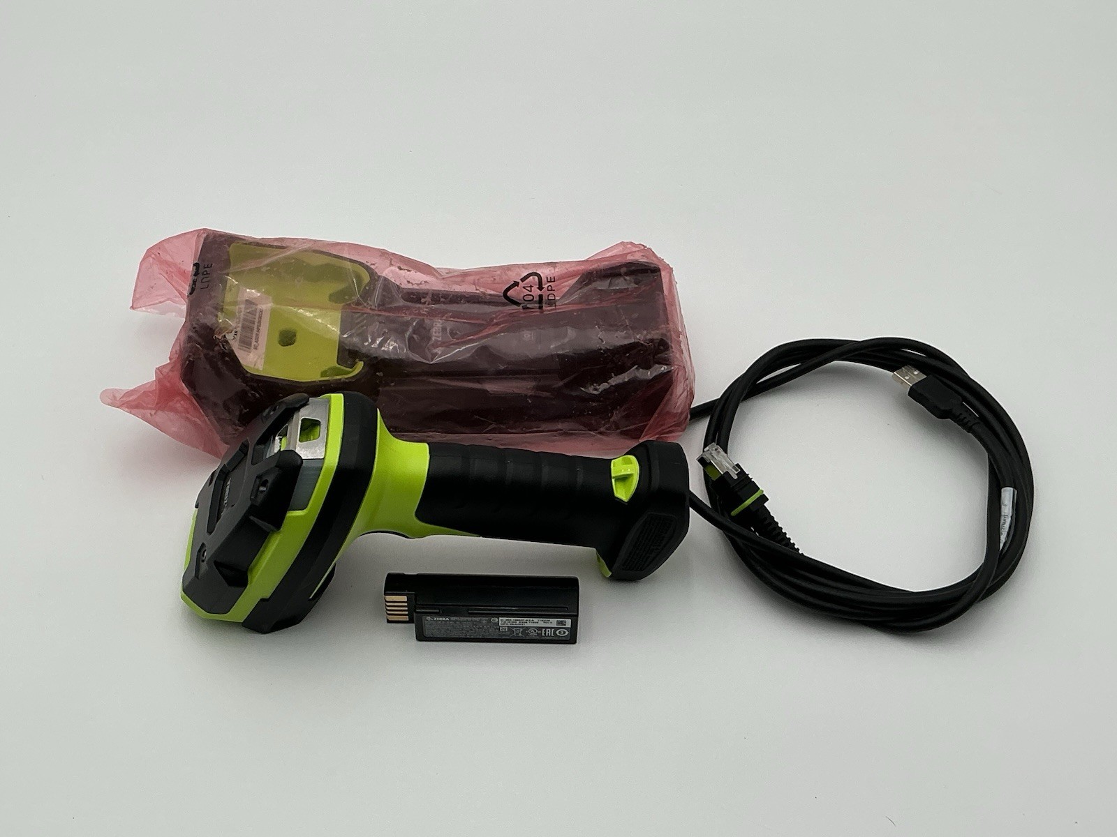 Open Box Zebra DS3678-ER2F003VZWW Scanner Kit– Extended Range DS3678