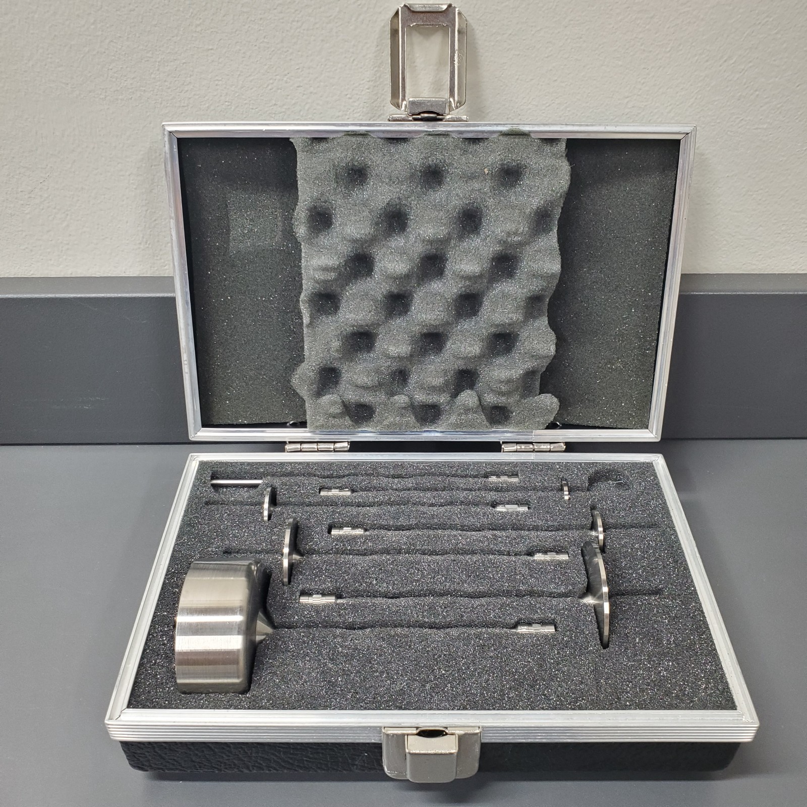 Vintage Brookfield HA/HB Spindle Set with case and 7 Spindles Pristine w/two #5s Vintage Brookfield HA/HB Spindle Set with case and 7 Spindles Pristine w/two #5s