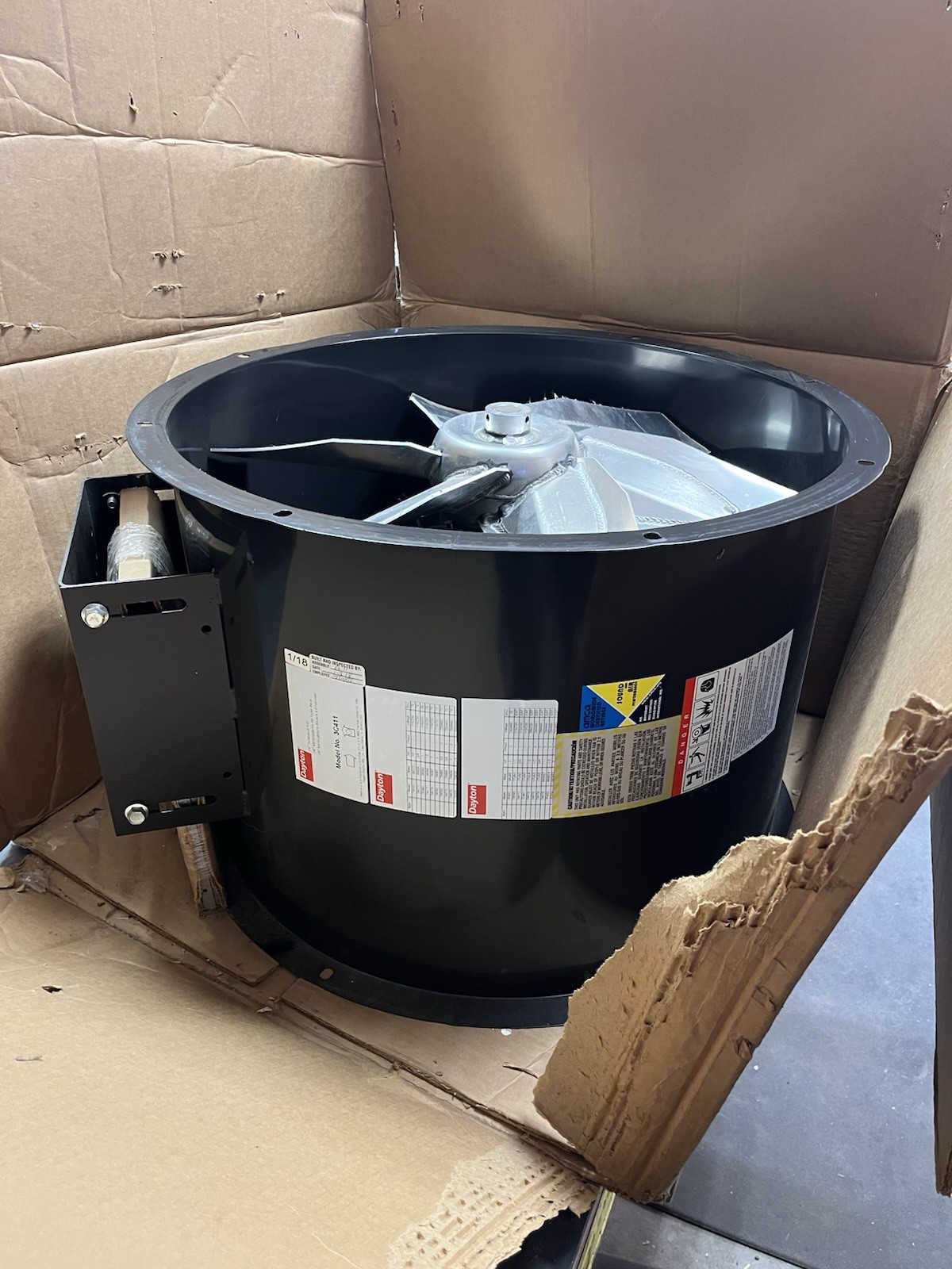 NEW DAYTON 3C411 Tubeaxial Fan Clean Air 24\ NEW DAYTON 3C411 Tubeaxial Fan Clean Air 24\