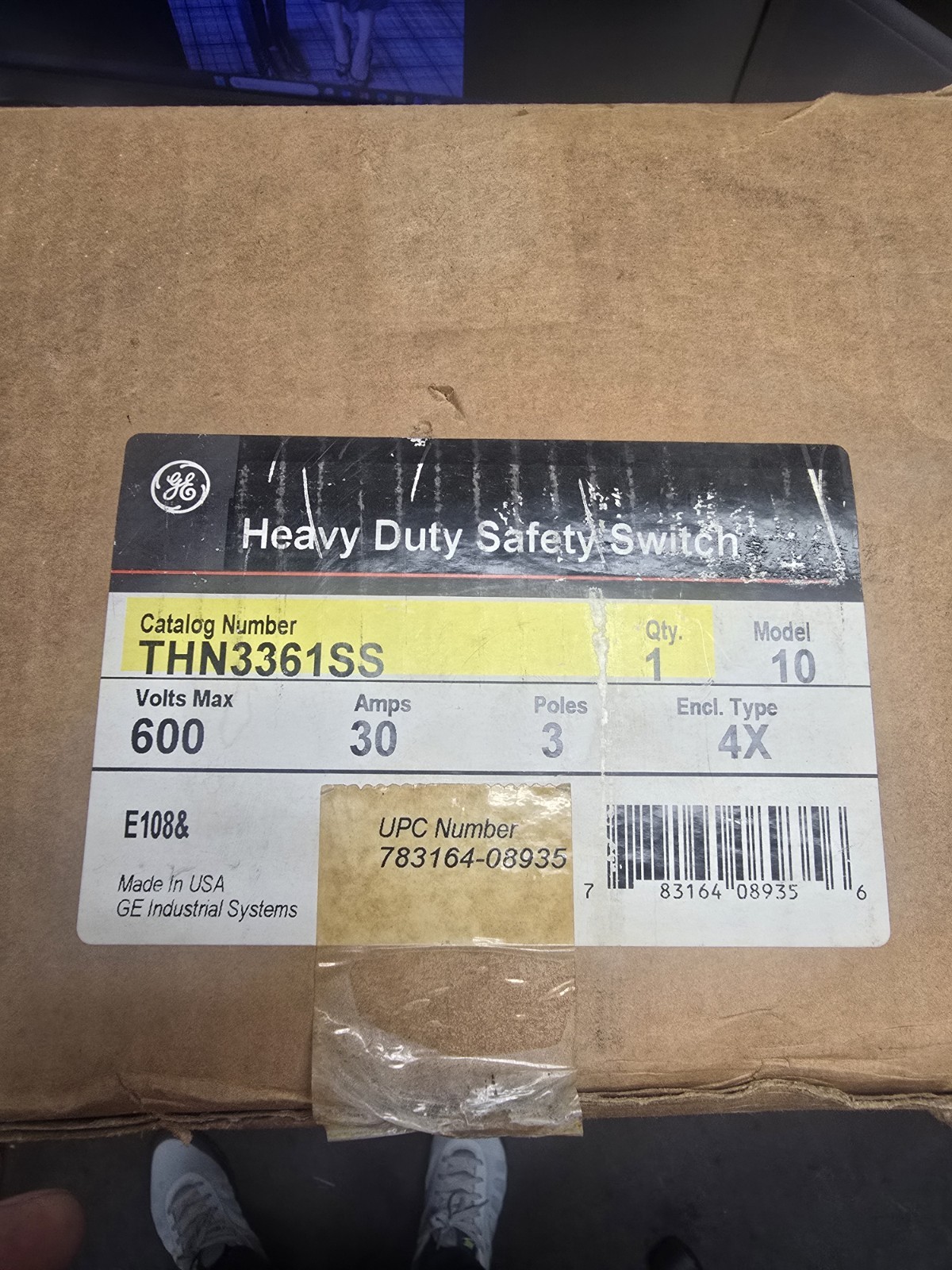GE Heavy Duty Safety Switch TH3221SS 30A 240V NEW IN BOX