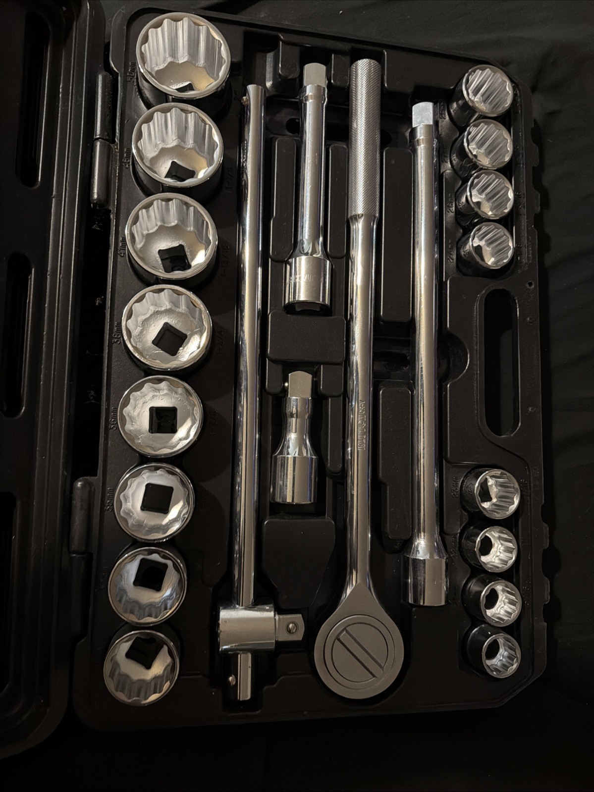 Klutch 3/4in.-Drive Socket Set, 21-Pc., SAE Klutch 3/4in.-Drive Socket Set, 21-Pc., SAE