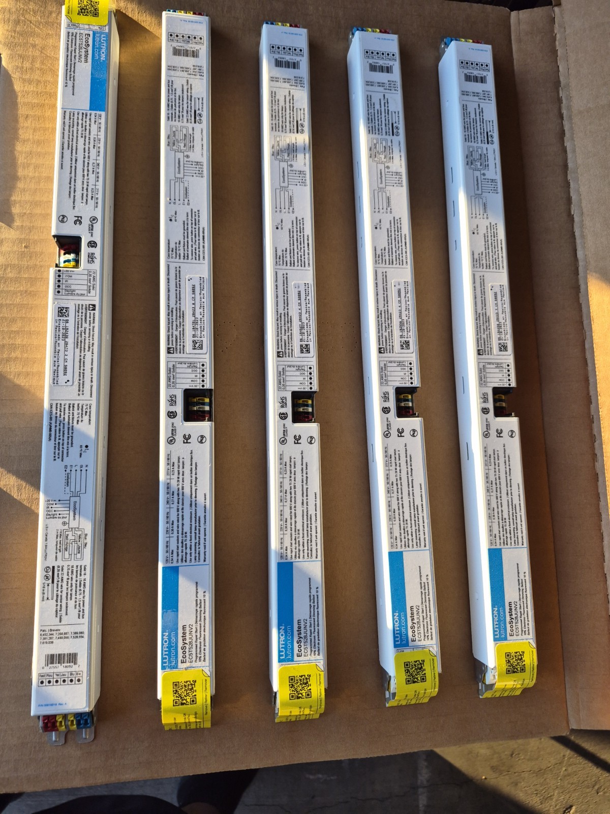 LUTRON EcoSystem EC5T528JUNV2 Dimming Ballast 120-277V LUTRON EcoSystem EC5T528JUNV2 Dimming Ballast 120-277V