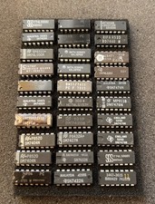 Lot of 27 Vintage TTL Logic IC Chips 7400 7404 7420 7432 7476 National Signetics picture