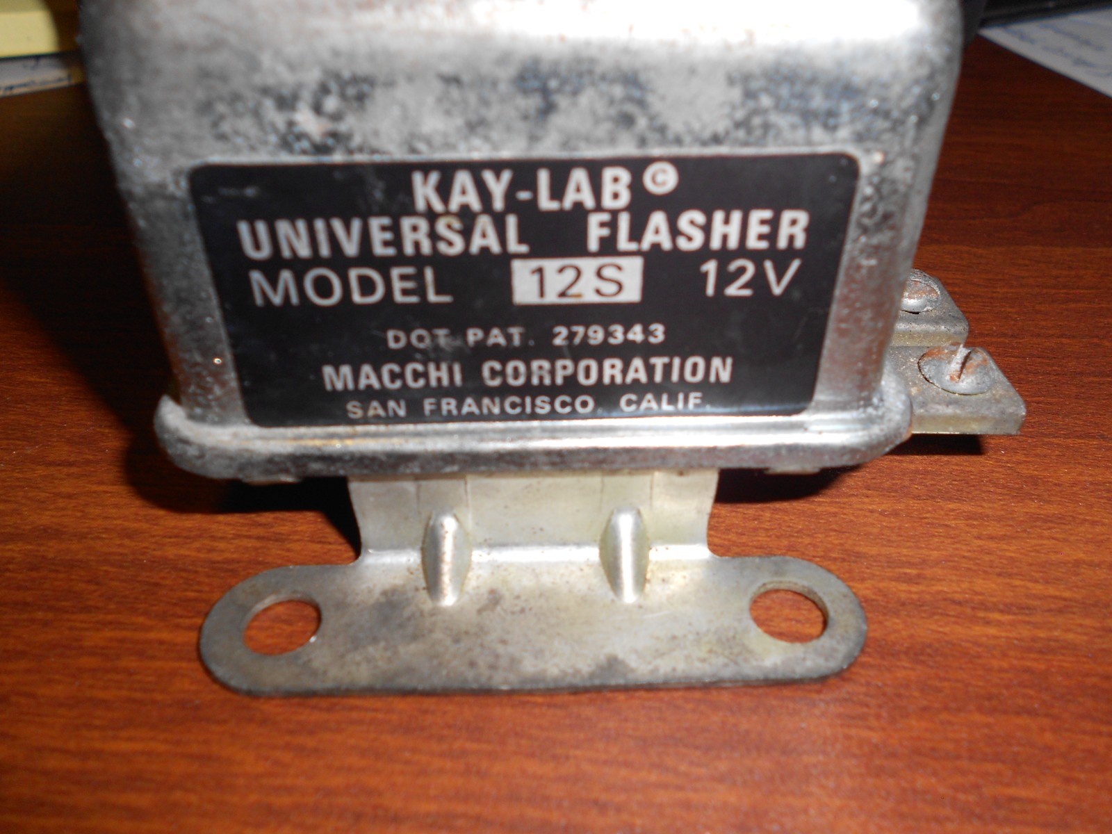 VINTAGE KAY-LAB , MODEL 12S, FLIP-FLOP, 12V, FLASHER USED ON EMERGENCY VEHICLES