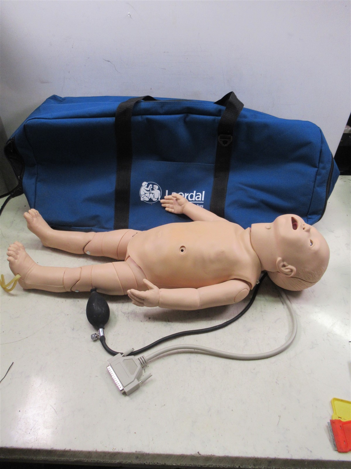 Laerdal Nursing Baby Infant Simulator Manikin 365-05050 Medical Training w/ Bag Laerdal Nursing Baby Infant Simulator Manikin 365-05050 Medical Training w/ Bag