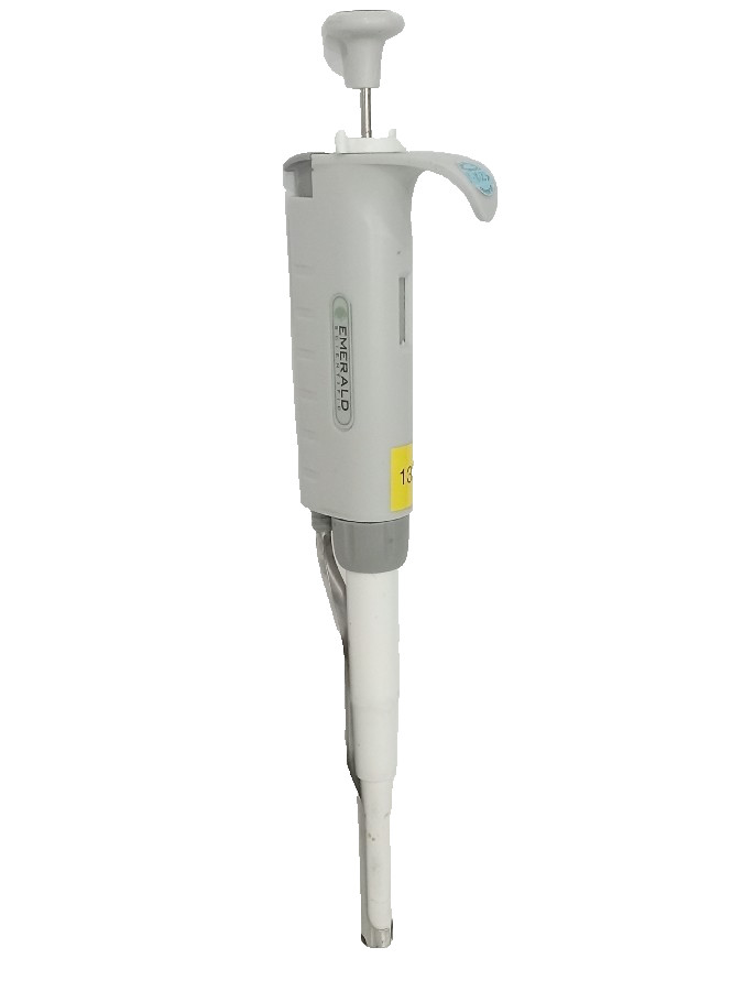 Emerald Scientific Pipette 100-1000ul Emerald Scientific Pipette 100-1000ul