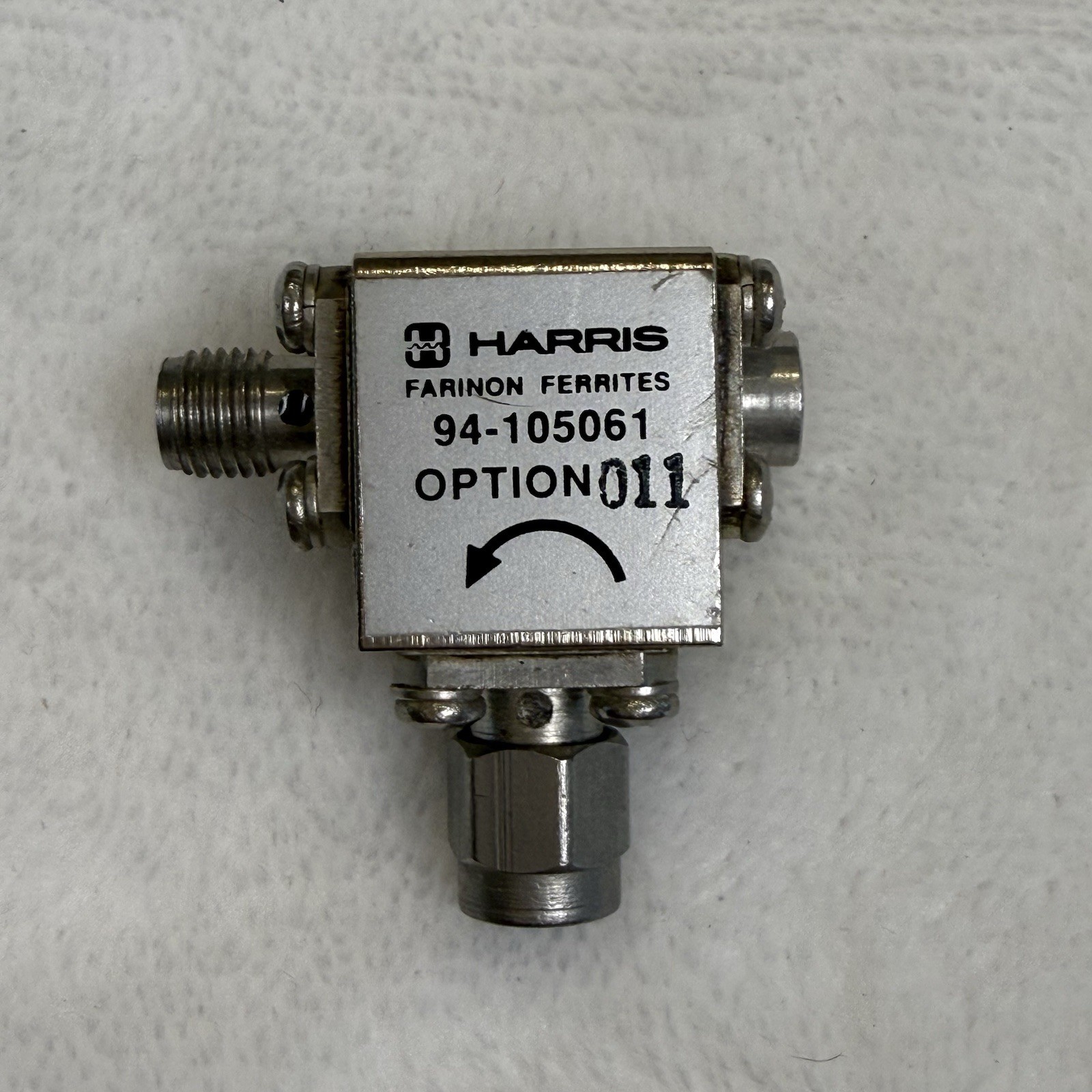 Harris Farinon Ferrites 94-105061 Option 011 RF Microwave Circulator SMA Harris Farinon Ferrites 94-105061 Option 011 RF Microwave Circulator SMA