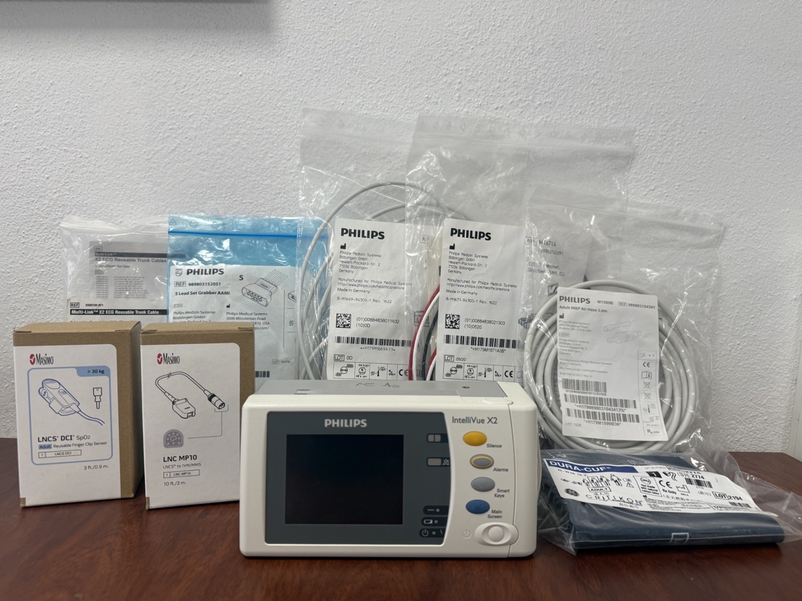 Philips IntelliVue X2 Patient Monitor NEW w/ ECG SpO2 NIBP Cables & Accessories