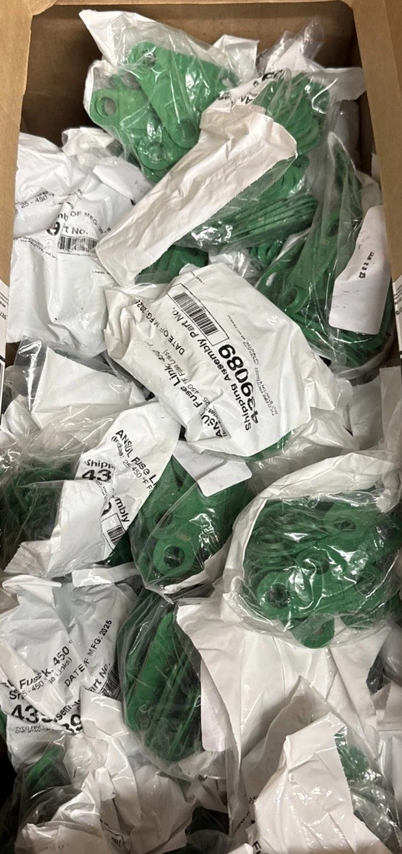 NEW BAGS OF ANSUL Fusible Links 450° K Manufactured Date 2026 Quantity 25 439089