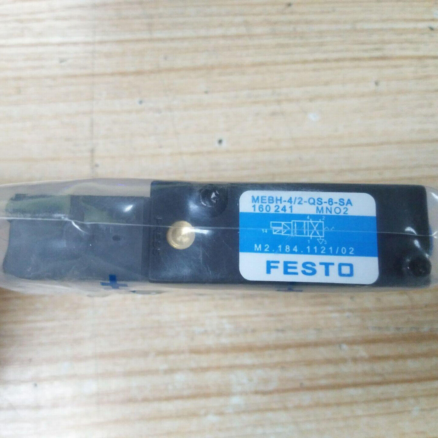 one brand New Festo MEBH-4/2-QS-6-SA solenoid valve Fast Delivery