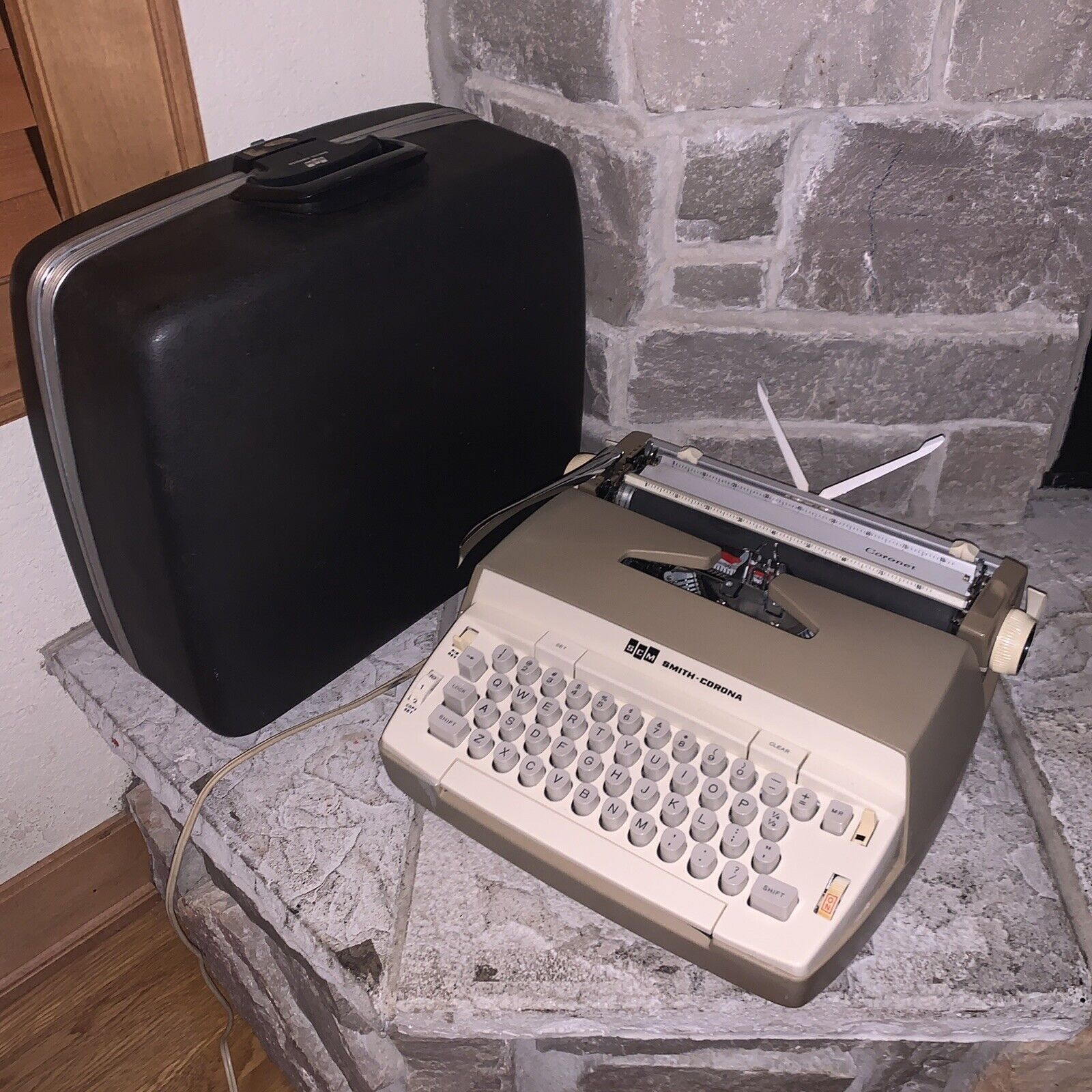 Vintage 1970’s Smith Corona Dull-Gold Coronet Electric Typewriter + Case