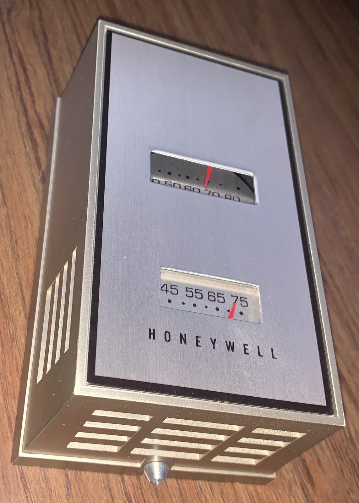 Vintage Honeywell T42A 1052 Thermostat - New Old Stock Vintage Honeywell T42A 1052 Thermostat - New Old Stock