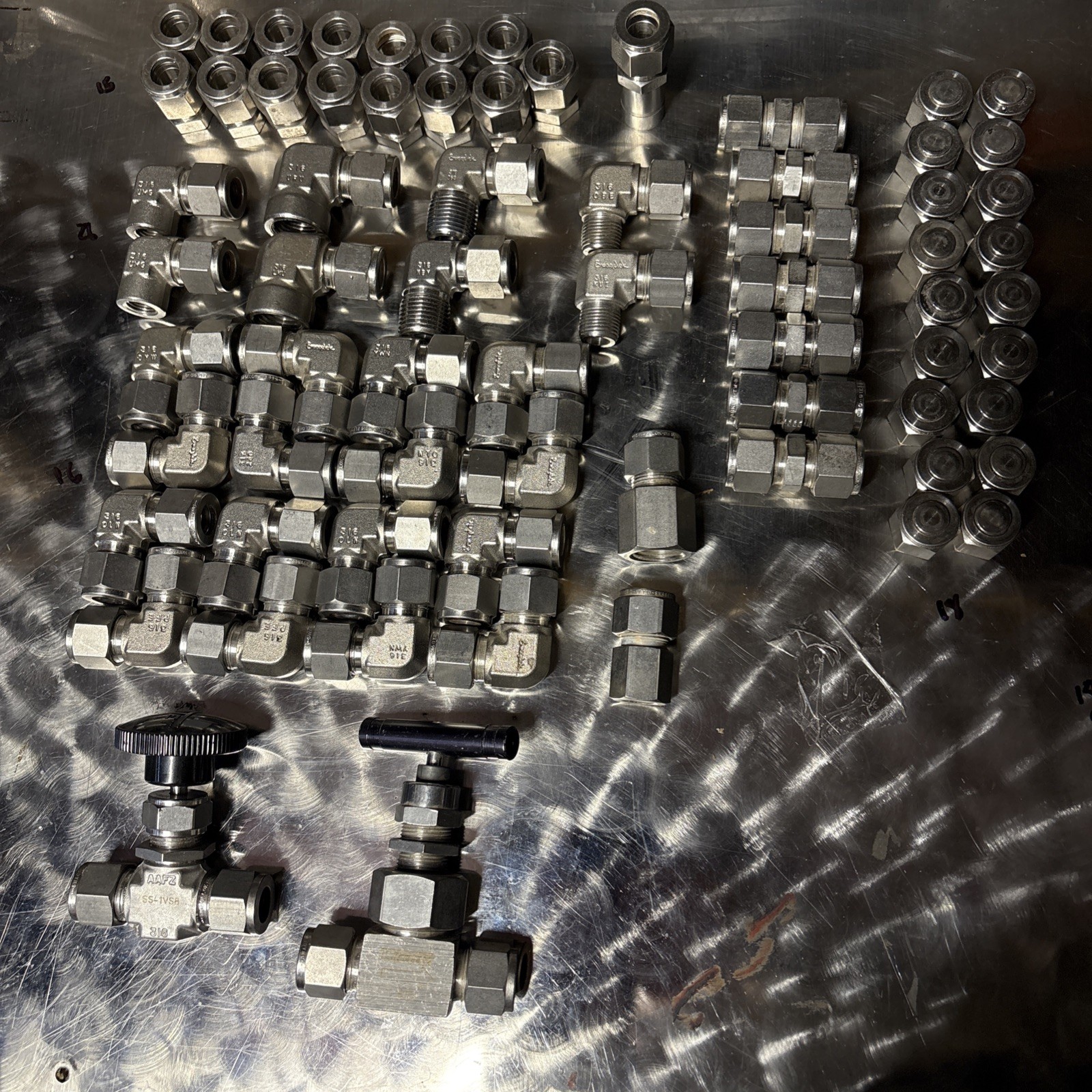 1/2 Swagelok Stainless Steel Lot of 71 New Old Stock 1/2 Swagelok Stainless Steel Lot of 71 New Old Stock