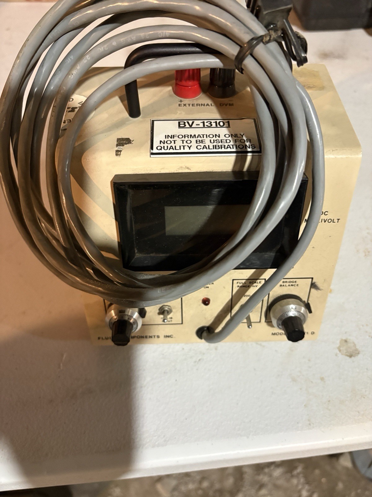 FCI Fluid Components FM71D Calibrator DC Millivolt Readout Vintage 1992 Untested FCI Fluid Components FM71D Calibrator DC Millivolt Readout Vintage 1992 Untested