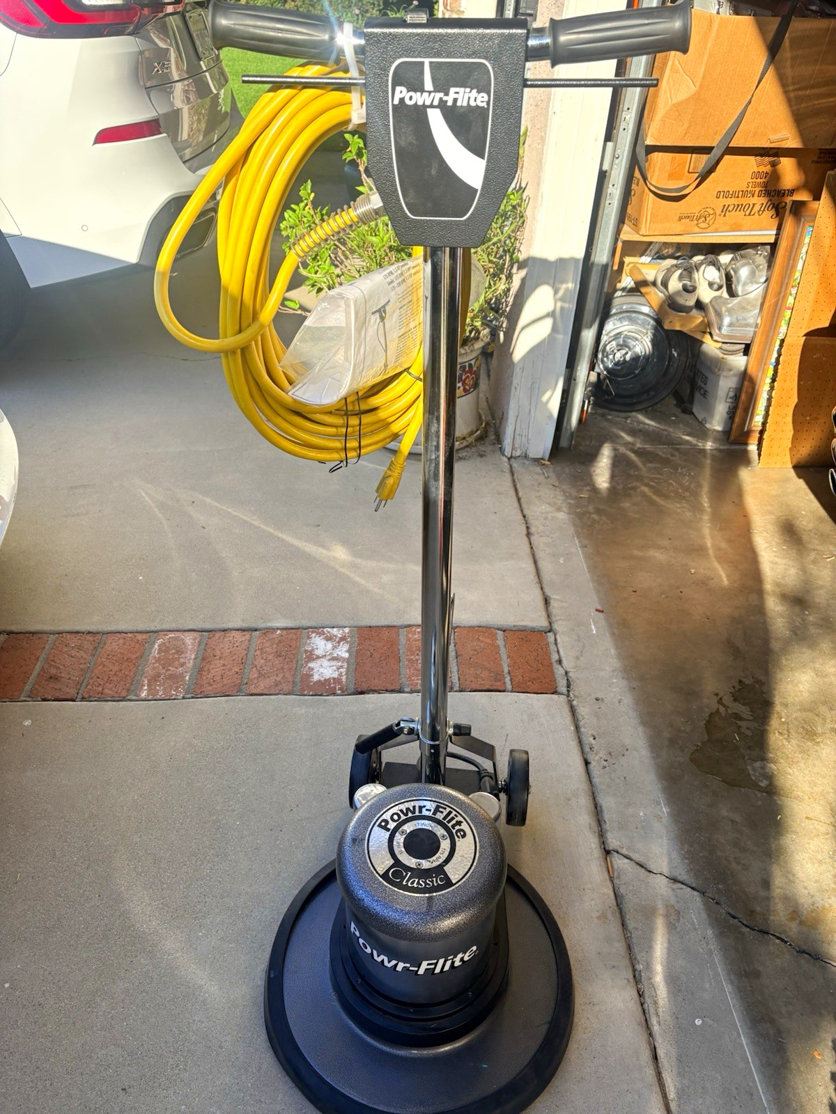Powr-Flite Classic C171HD 17in Floor Buffer Scrubber 1.5HP 175RPM 115V Powr-Flite Classic C171HD 17in Floor Buffer Scrubber 1.5HP 175RPM 115V