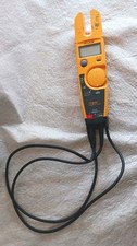 Fluke T5-600 Electrical Tester Voltage Continuity Meter w/ Leads  picture
