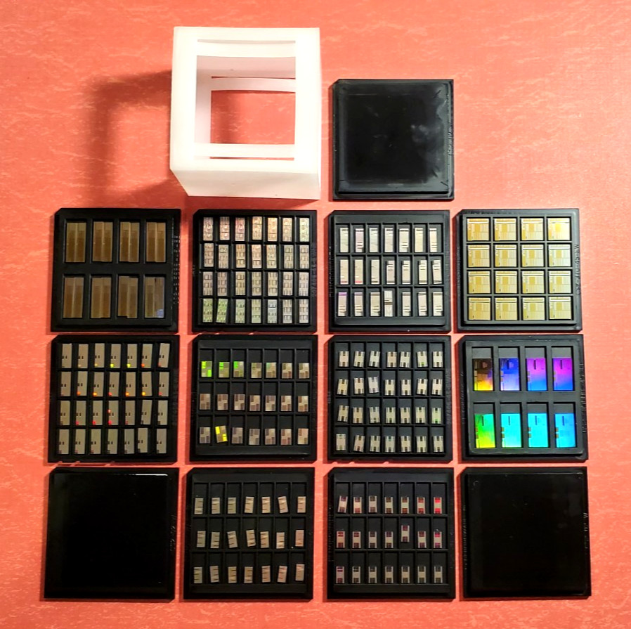 Silicon Semiconductor Chip Die Sample Collection Trays Electronic Components #2