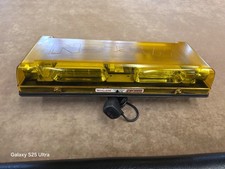 WHELEN 12VDC Amber Mini Light Bar Responder LP Series R2LPPA W3-1 08 picture
