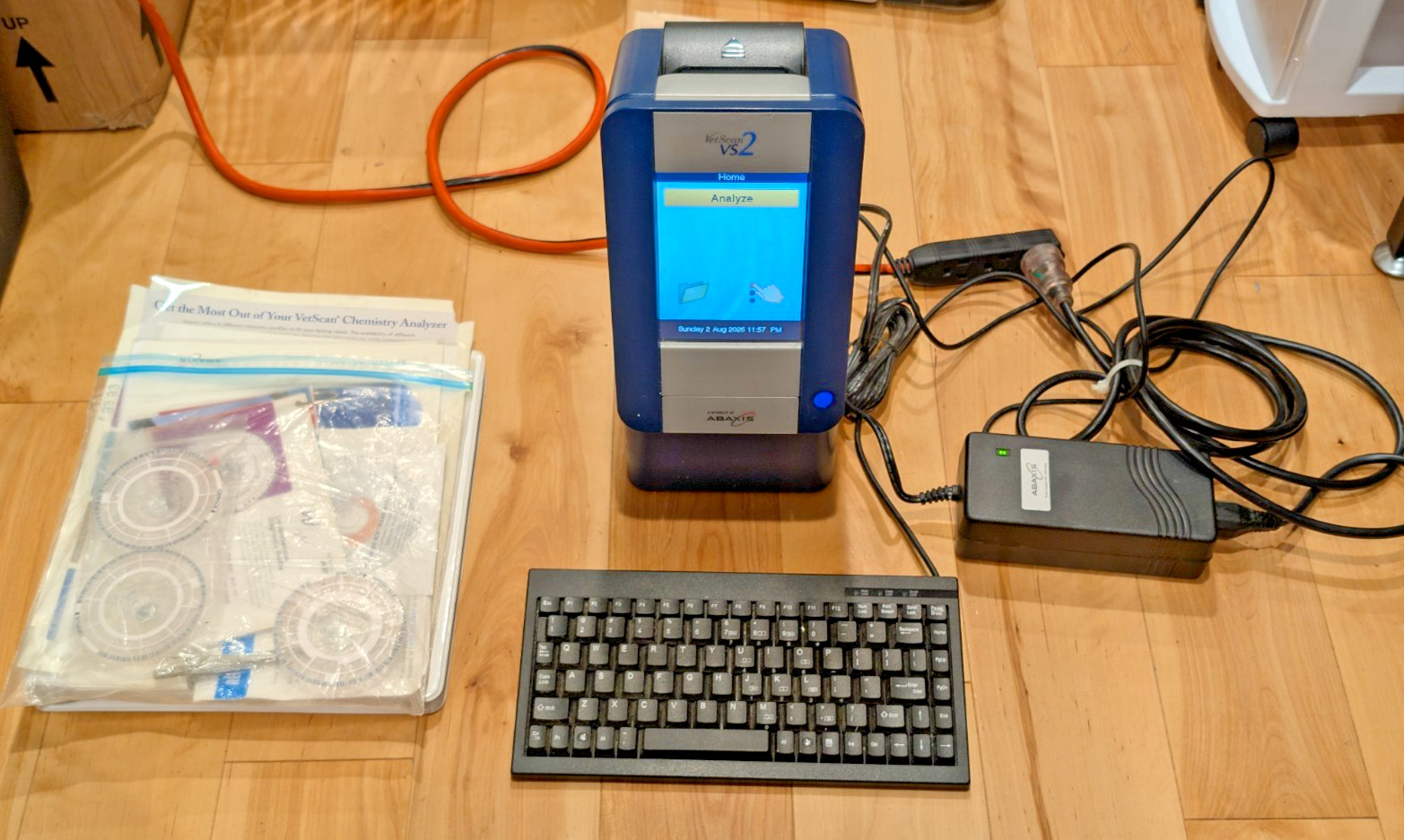 ABAXIS VETSCAN VS2 Veterinary Chemistry Analyzer BUNDLE Powered On Tested AS IS ABAXIS VETSCAN VS2 Veterinary Chemistry Analyzer BUNDLE Powered On Tested AS IS