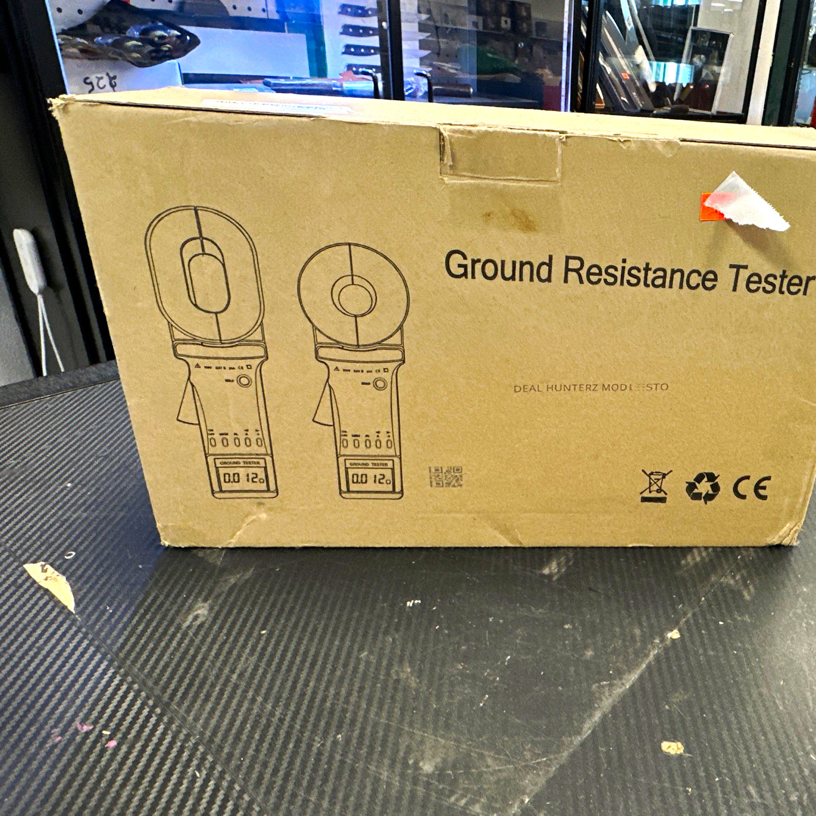 Ground Resistance Tester Clamp Meter 0.0-12Ω 0.1Ω Res 1mA HZM 12010