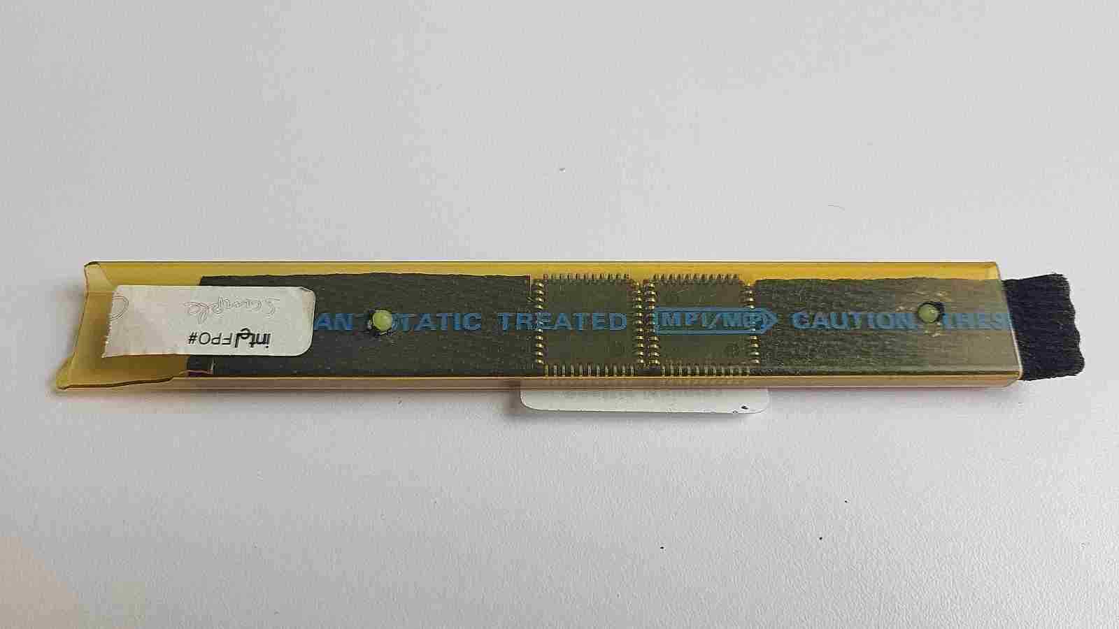 2 x Intel N82590 Lan Node Controller 2 x Intel N82590 Lan Node Controller