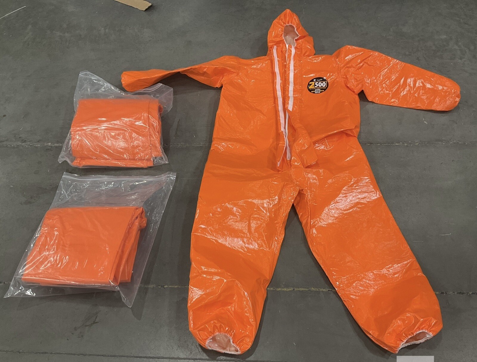 3-PK Kappler Zytron Z500 Coverall w/ Hood & Elastic Wrists & Ankles LG/XL Z5H428 3-PK Kappler Zytron Z500 Coverall w/ Hood & Elastic Wrists & Ankles LG/XL Z5H428