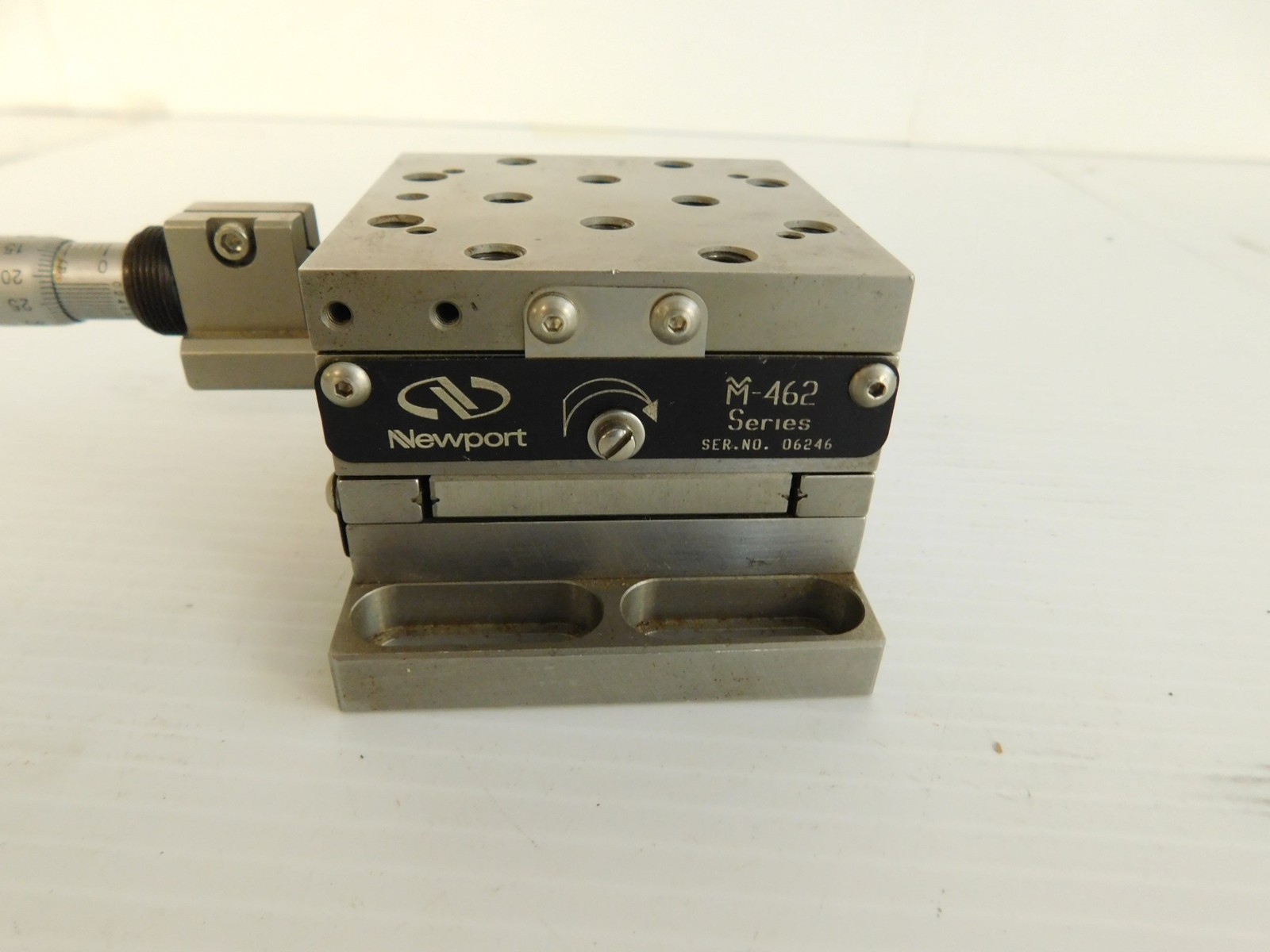 *JM* NEWPORT M-462 LINEAR STAGE (MCE137)