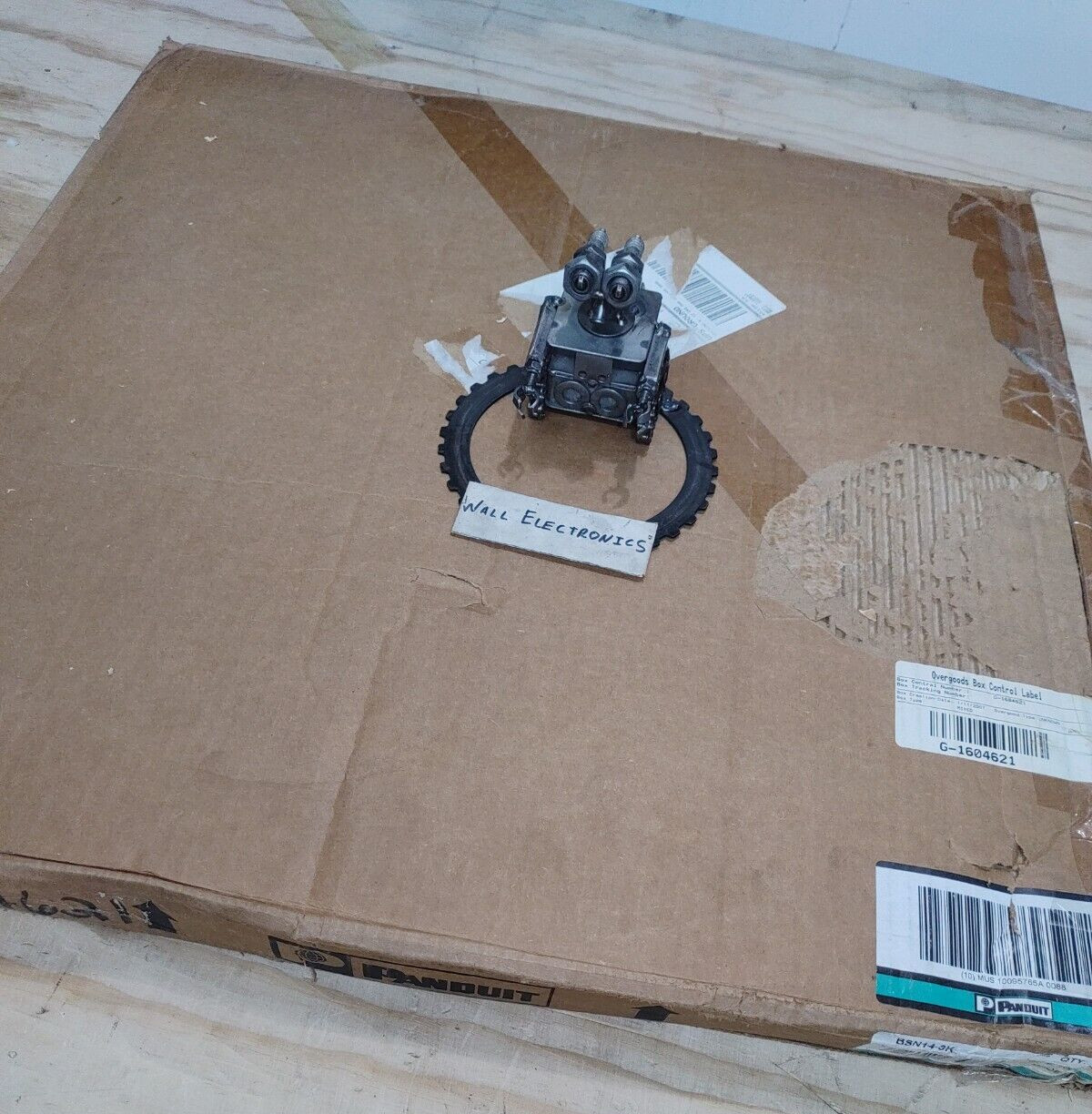 Panduit BSN14-3K Cable Connectors =NOS= Roll Of 3000 = Panduit BSN14-3K Cable Connectors =NOS= Roll Of 3000 =