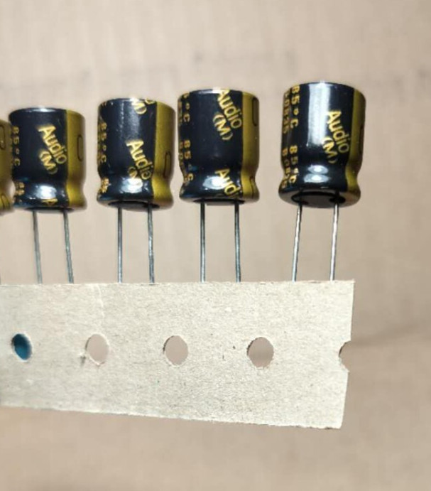 10x Nichicon 100uf 63v Radial Electrolytic Capacitors / for Audio
