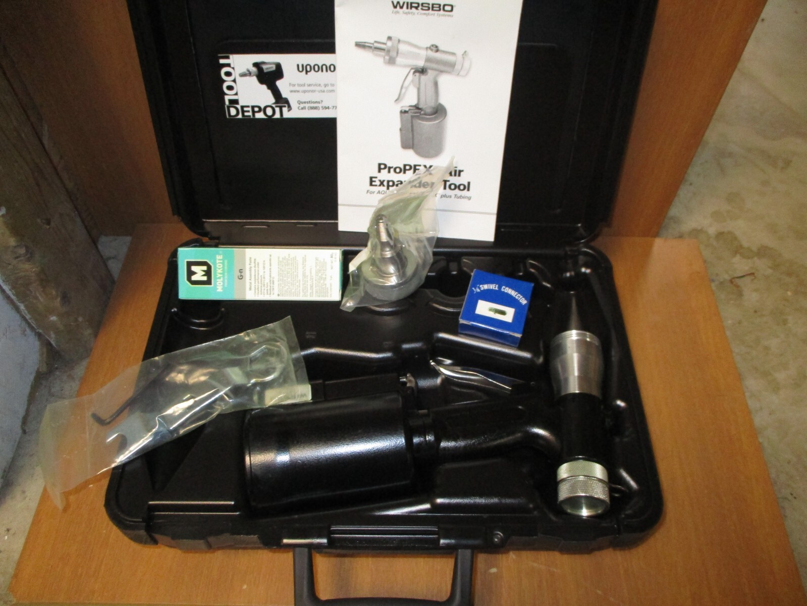 UPONOR WIRSBO PROPEX AIR EXPANDER TOOL KIT 1/2\ UPONOR WIRSBO PROPEX AIR EXPANDER TOOL KIT 1/2\