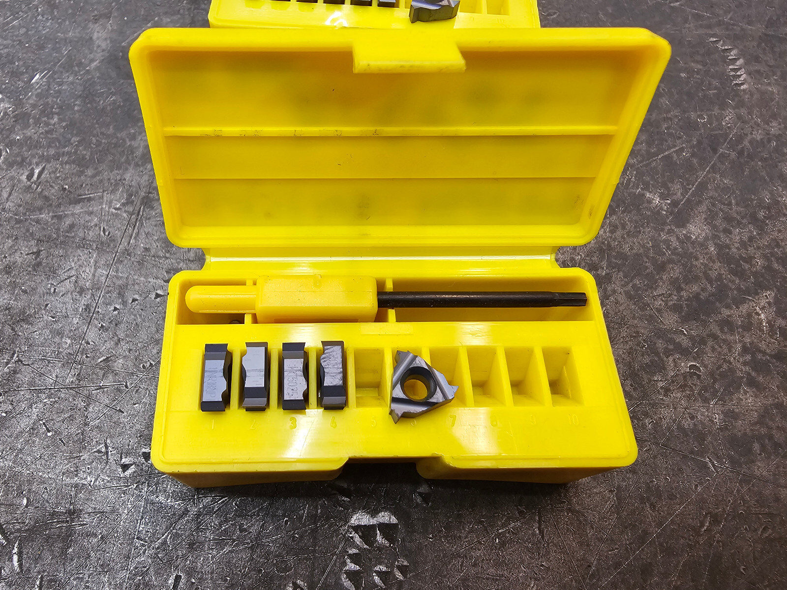 Qty 5 Kennametal LT11NR 18NPT LT11NR18NPT KC5025 Carbide Threading Inserts