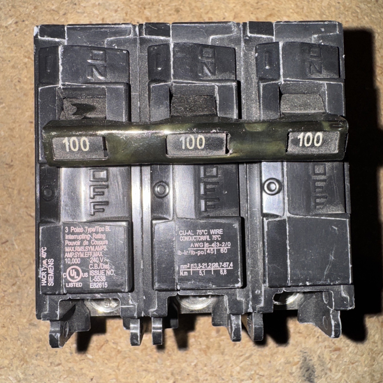 ITE Siemens BL B3100 3 Pole 100 Amp 240V Bolt-On Silkscreen Circuit Breaker