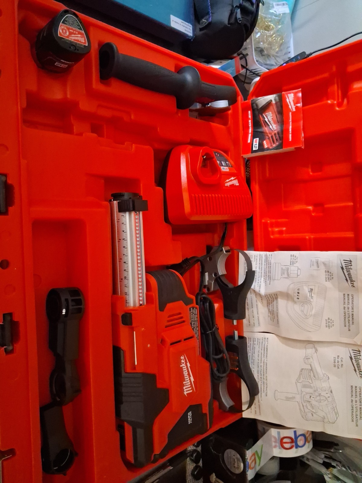NEW Milwaukee 2306-22 12V Cordless HammerVac Universal Dust Extractor Kit NEW Milwaukee 2306-22 12V Cordless HammerVac Universal Dust Extractor Kit