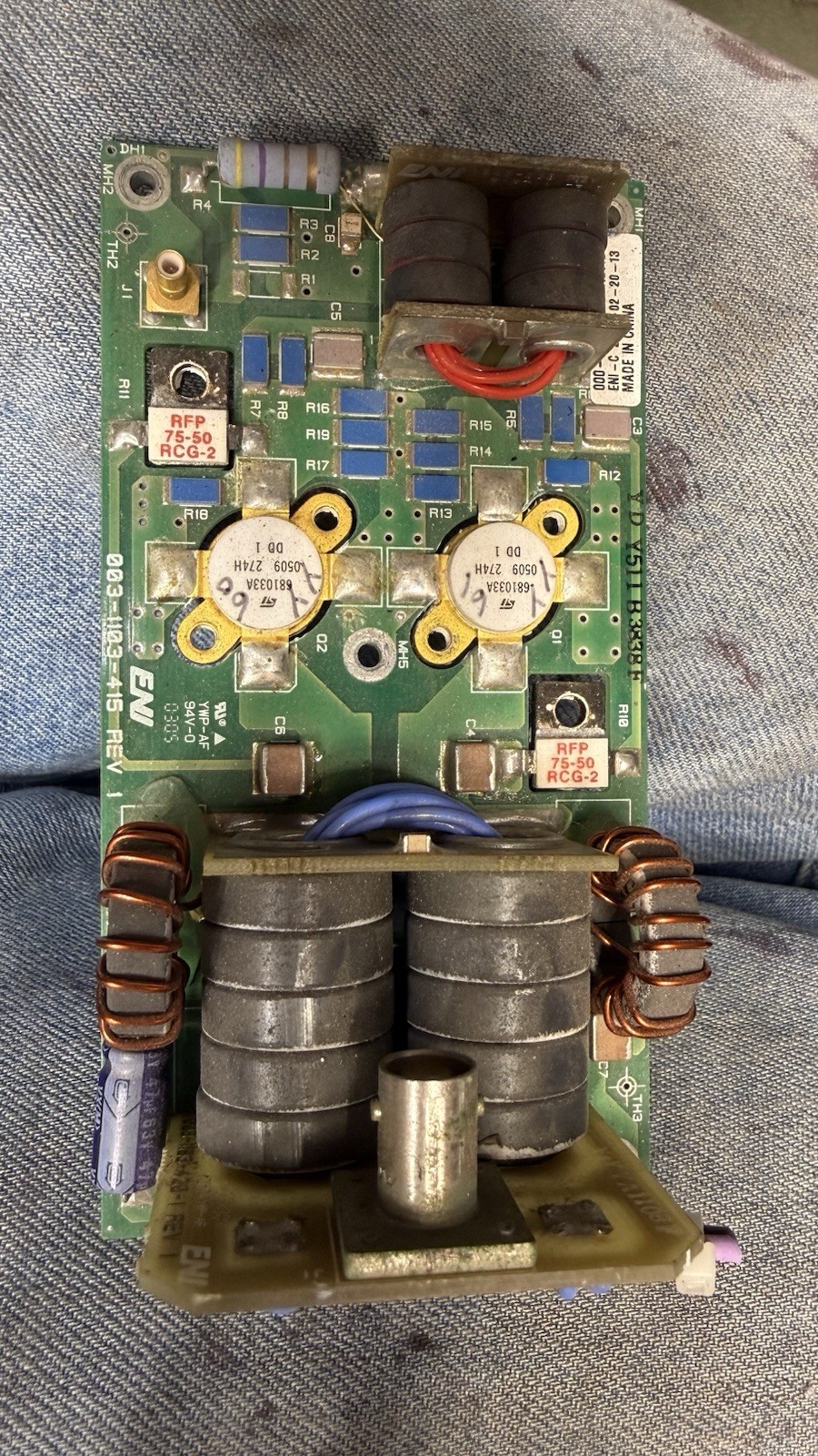 ENI 003-1103-415 RF Generator Power Amplifier PCB 27MHz DOFBC2-083 ENI 003-1103-415 RF Generator Power Amplifier PCB 27MHz DOFBC2-083