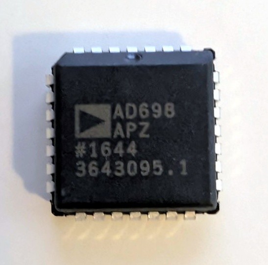Lot of 28 Analog Devices AD698APZ LVDT Signal Conditioner IC 28-PLCC New Lot of 28 Analog Devices AD698APZ LVDT Signal Conditioner IC 28-PLCC New