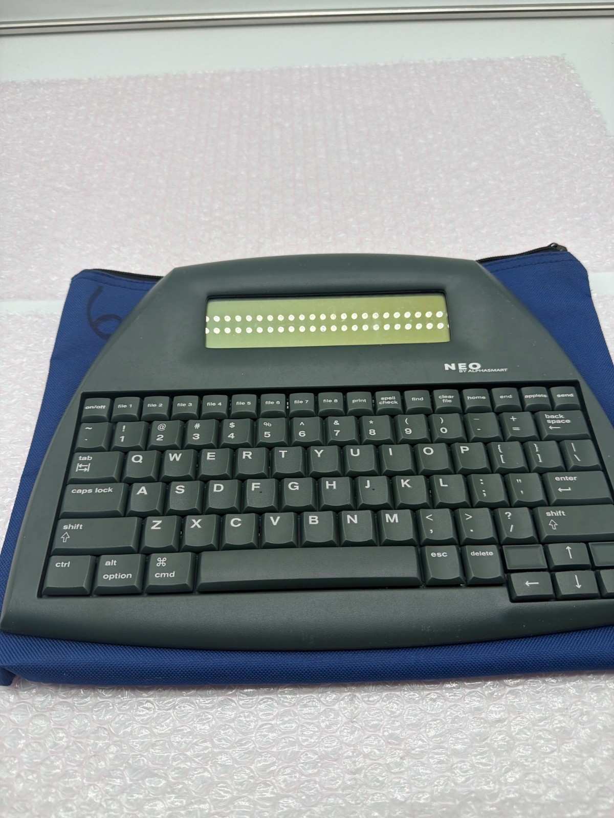 AlphaSmart NEO Portable Word Processor Keyboard - Tested Working AlphaSmart NEO Portable Word Processor Keyboard - Tested Working