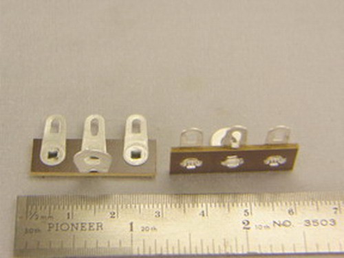 25 Vintage Abbatron 864 Phenolic Terminal Strips w/3 Solder Lugs 1 Grounded 25 Vintage Abbatron 864 Phenolic Terminal Strips w/3 Solder Lugs 1 Grounded