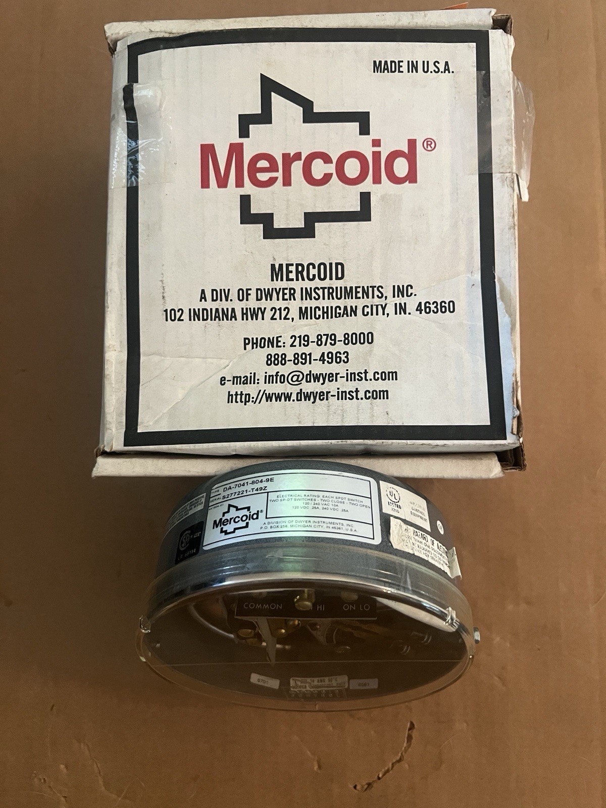 Mercoid Dwyer Instruments DA-7041-804-9E Pressure Switch - NOS OEM NEW Ohio USA