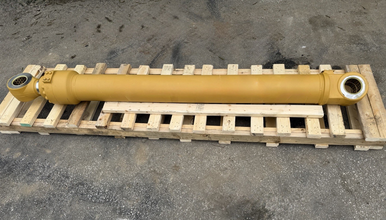 Kobelco Sk350 New Oem Dipper Cylinder Kobelco Sk350 New Oem Dipper Cylinder