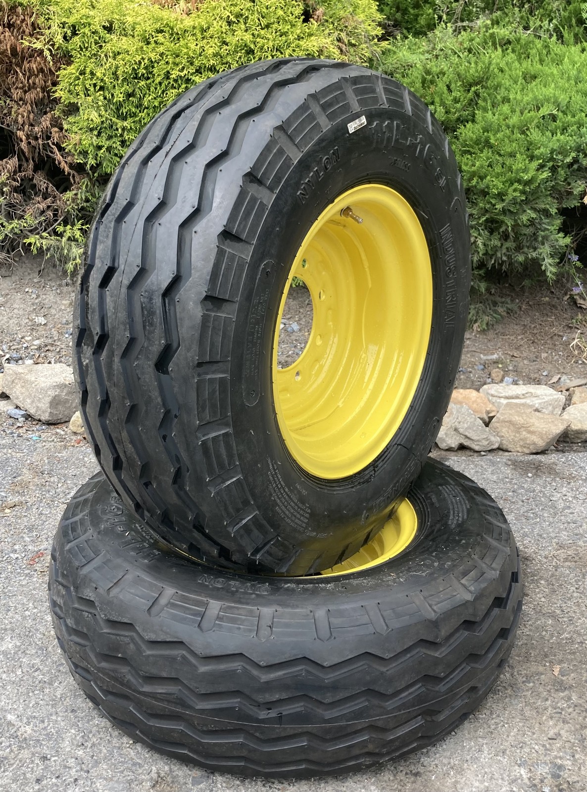 2 NEW 11L-16 Backhoe Tires/Rims/Wheels for Case 580 2WD - F3 12 ply rating