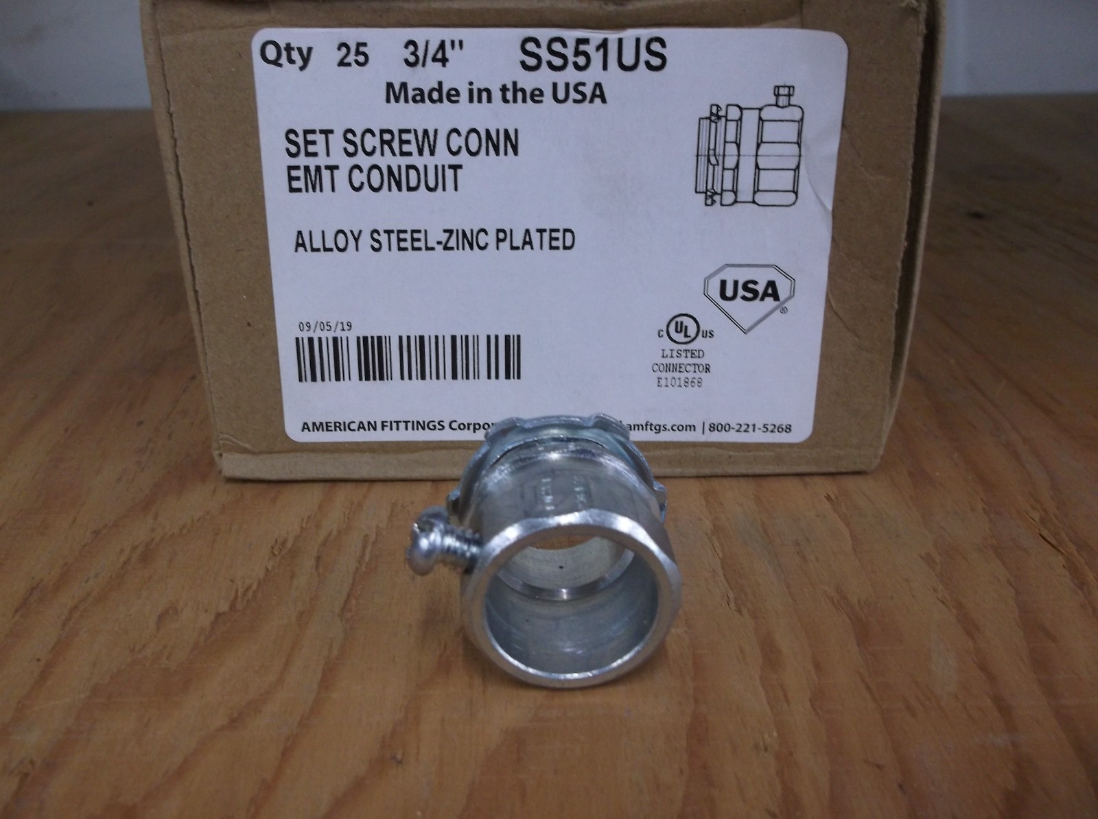 BOX OF 25 AMERICAN FITTINGS 3/4 BOX OF 25 AMERICAN FITTINGS 3/4