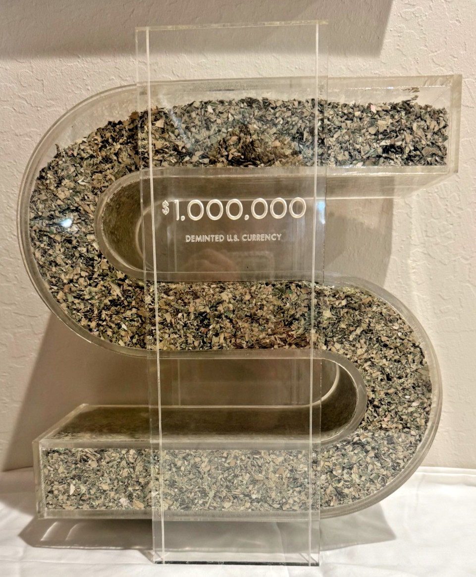 1 Million Dollars Deminted Federal Shredded U.S. Currency Money Lucite - DS31 1 Million Dollars Deminted Federal Shredded U.S. Currency Money Lucite - DS31