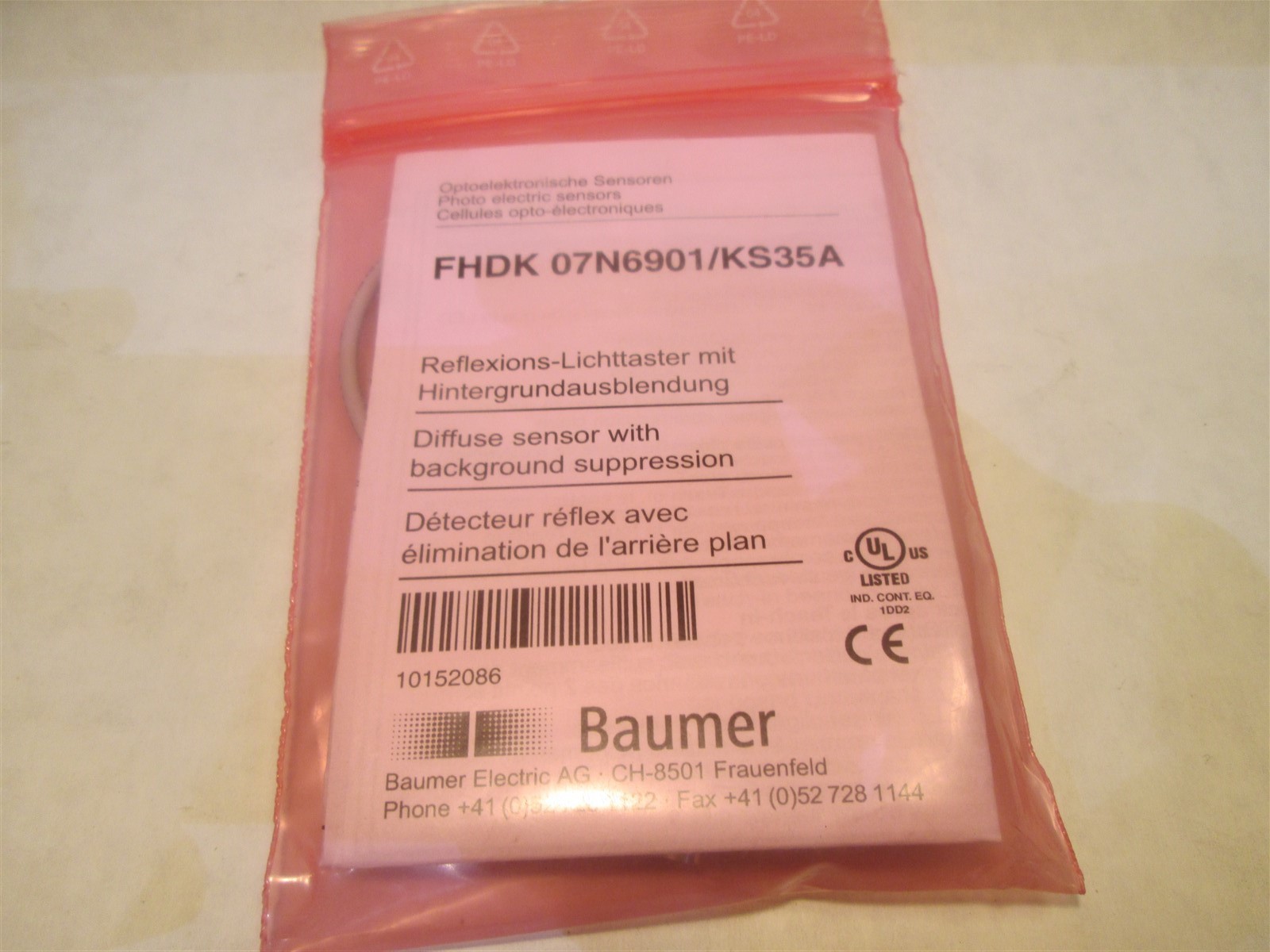 New Baumer FHDK 07N6901/KS35A Diffuse Sensor with Background Suppression New Baumer FHDK 07N6901/KS35A Diffuse Sensor with Background Suppression