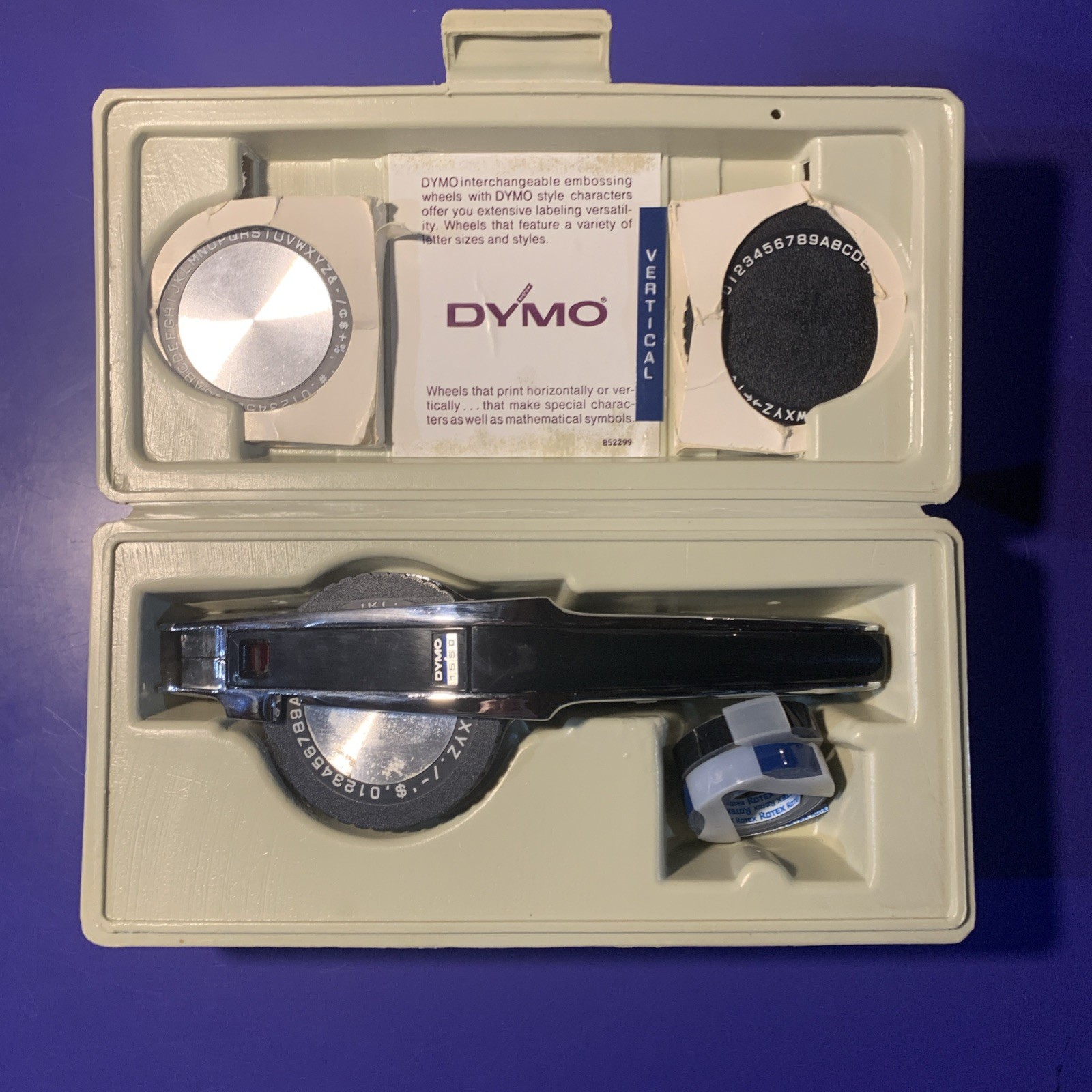 Dymo 1550 Deluxe Tapewriter Labeling Kit VINTAGE Chrome Label Maker Case Dymo 1550 Deluxe Tapewriter Labeling Kit VINTAGE Chrome Label Maker Case
