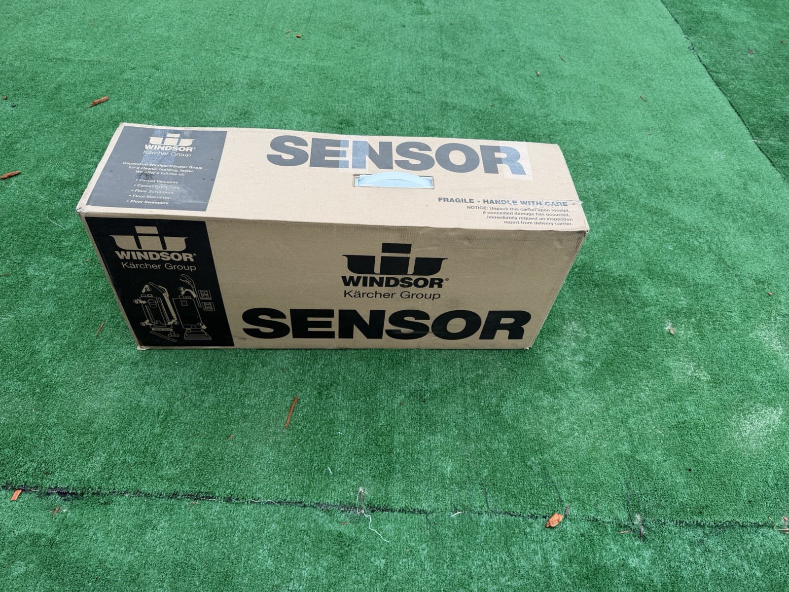 Windsor Sensor XP 12”,1 Each Commercial Vacuum 120 V Windsor Sensor XP 12”,1 Each Commercial Vacuum 120 V