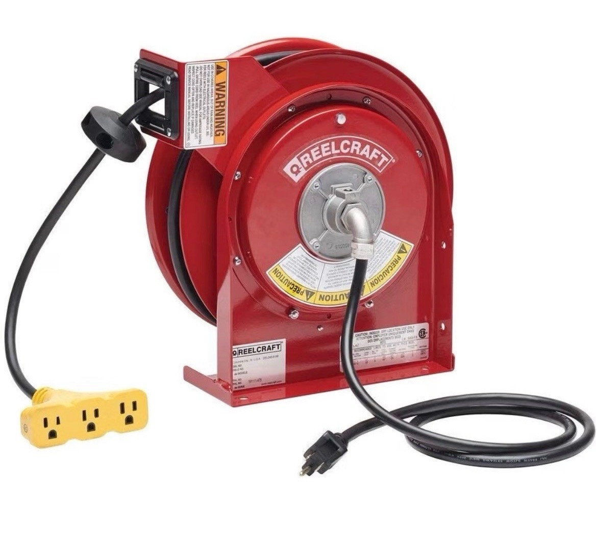 Reelcraft L-4050-163-9-16/3 x 50ft, 13A Triple Tap Electric Cable Reel